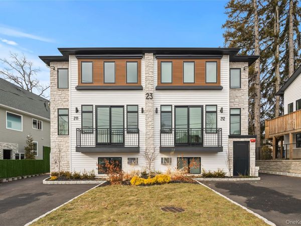 23 Singer Avenue, Unit 211, Spring Valley, NY 10977