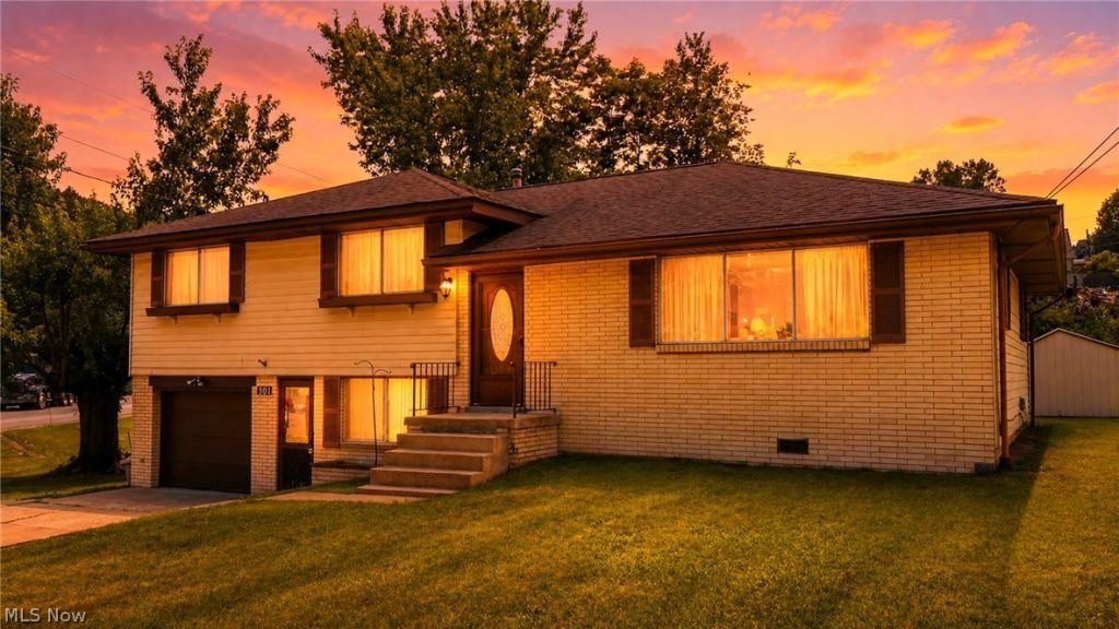 301 Alpine Drive, Toronto, OH 43964 Main Photo