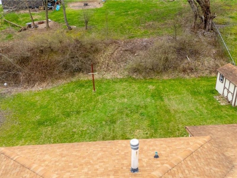 301 Alpine Drive, Toronto, OH 43964 Photo 11