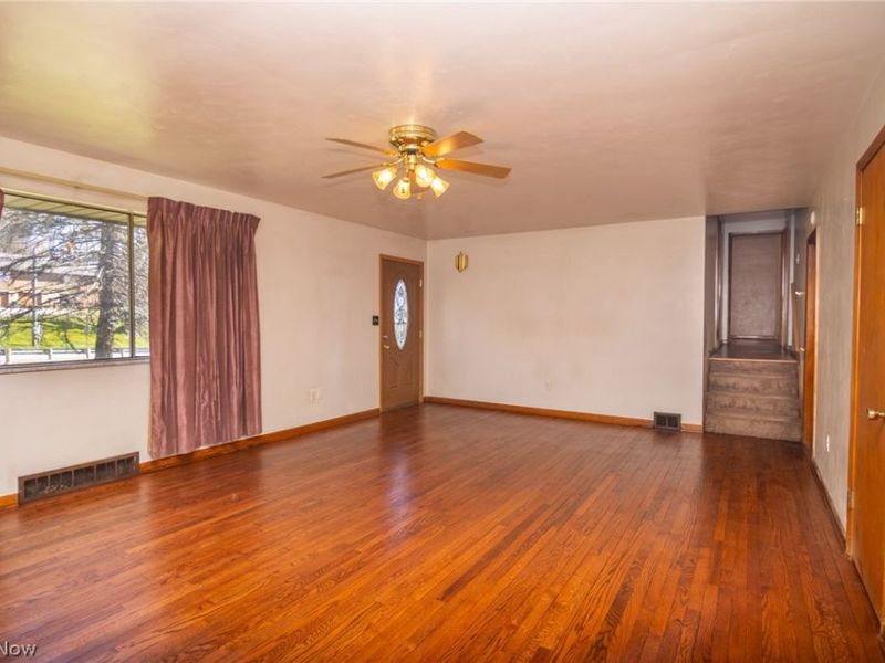 301 Alpine Drive, Toronto, OH 43964 Photo 12