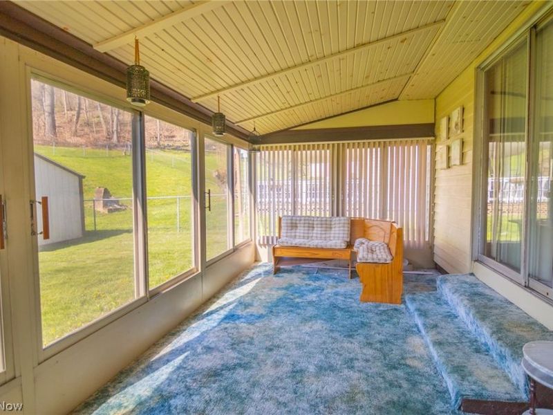 301 Alpine Drive, Toronto, OH 43964 Photo 18