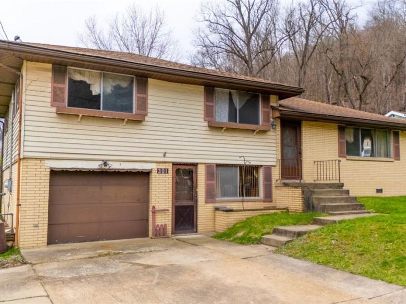 301 Alpine Drive, Toronto, OH 43964 Photo 4