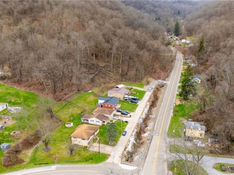 301 Alpine Drive, Toronto, OH 43964 Photo 7