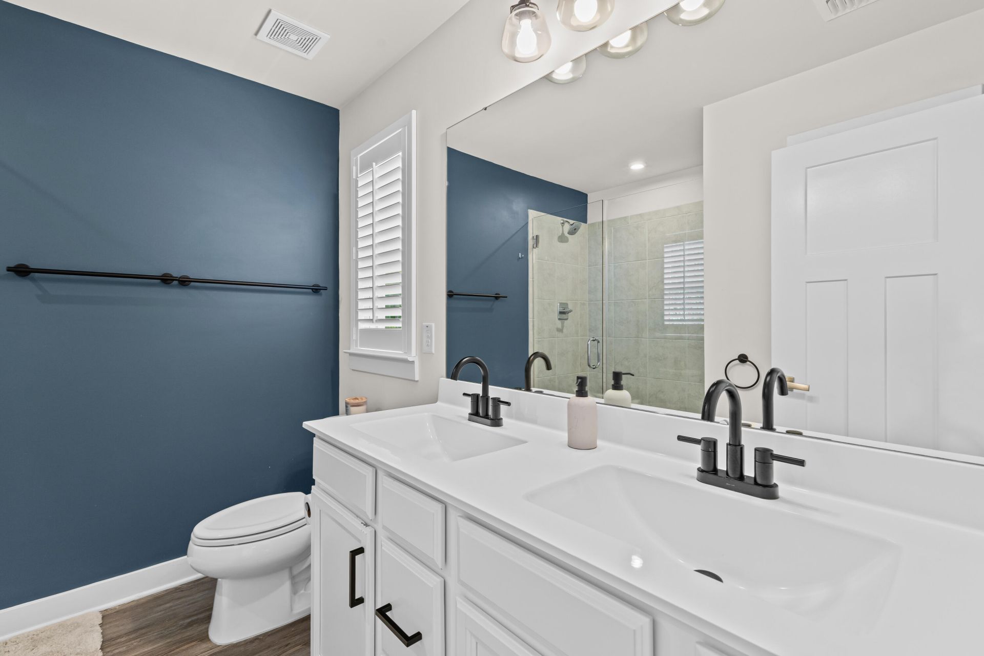 170 Country Oaks Lane Photo 30