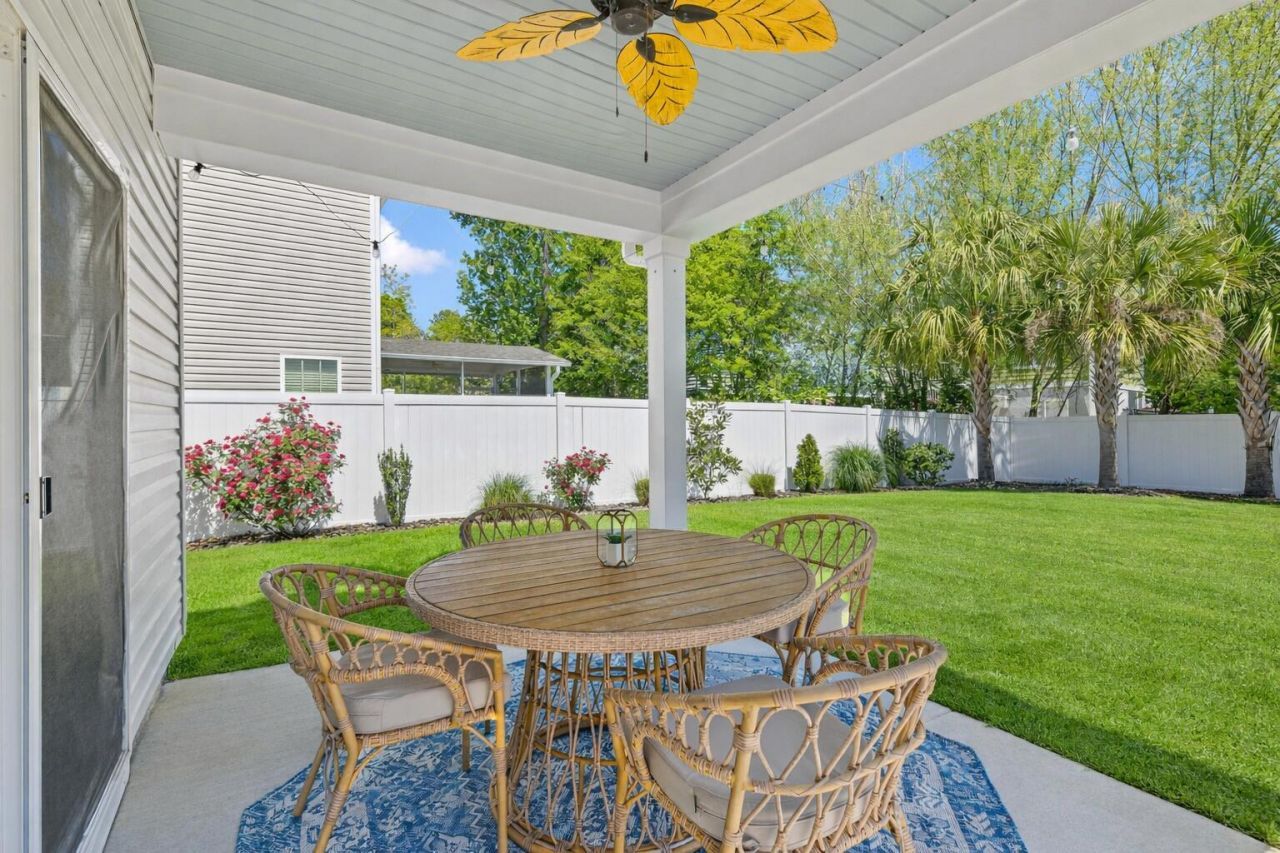 170 Country Oaks Lane Photo 33