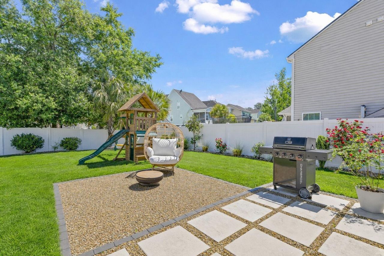 170 Country Oaks Lane Photo 34