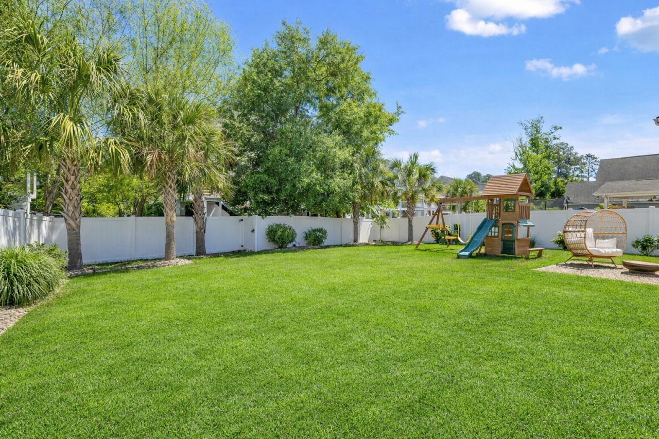 170 Country Oaks Lane Photo 35