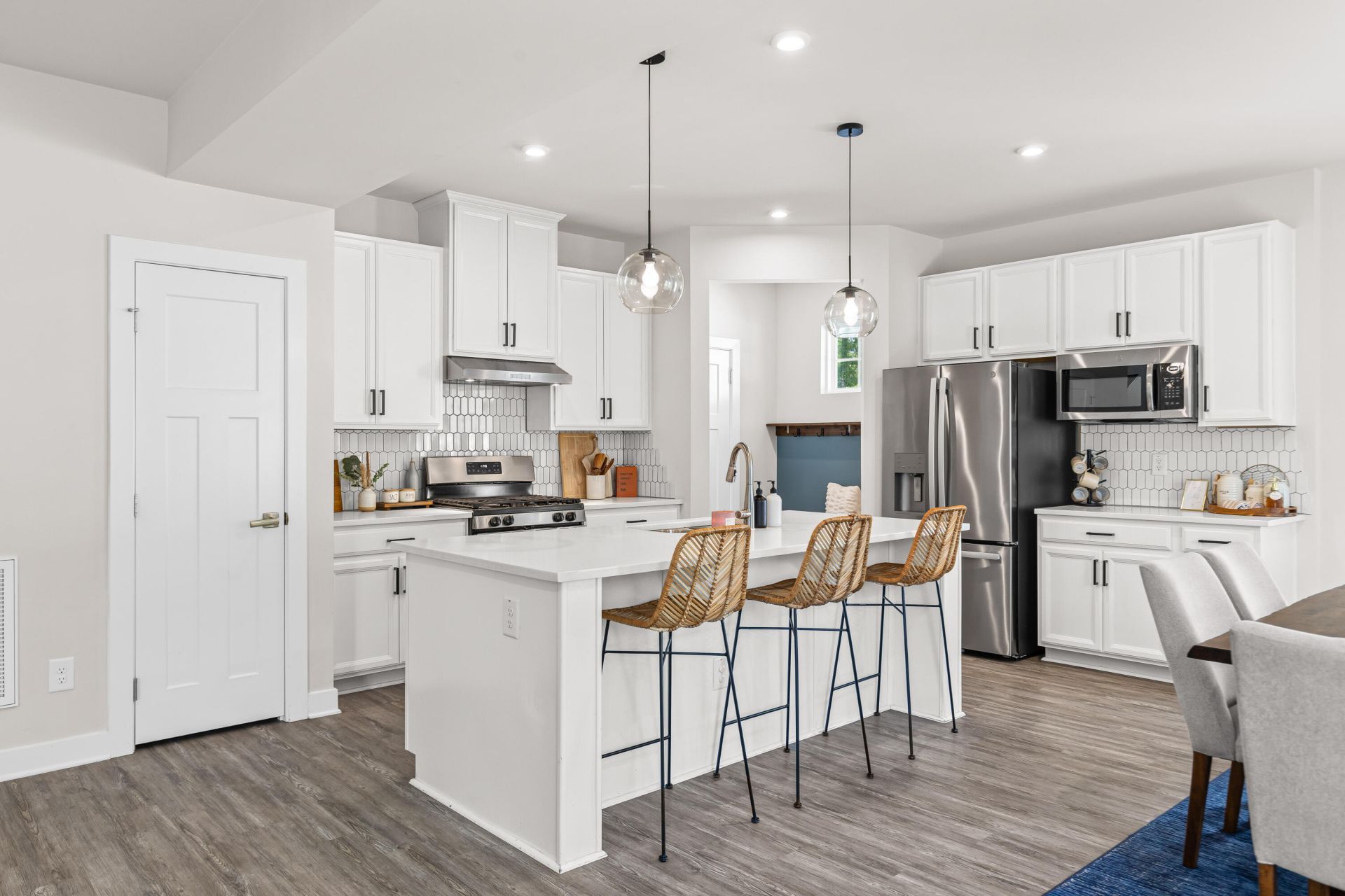 170 Country Oaks Lane Photo 7