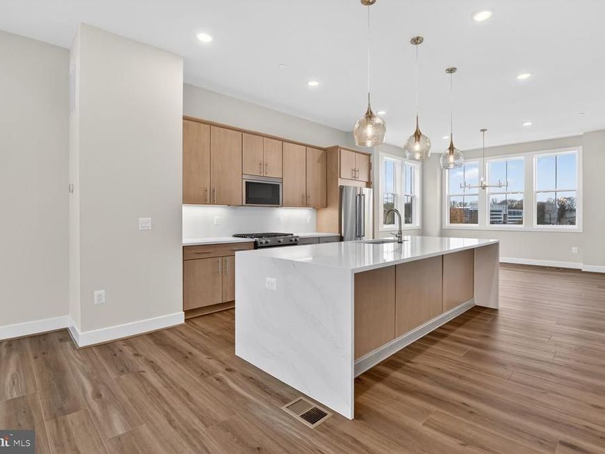 6229 Crosswind Drive , North Bethesda, MD 20852 Main Photo