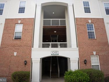 42480 ROCKROSE SQUARE , Unit 303, BRAMBLETON, VA 20148