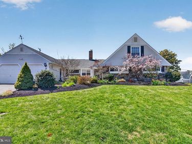 87 FLAMEHILL ROAD, LEVITTOWN, PA 19056