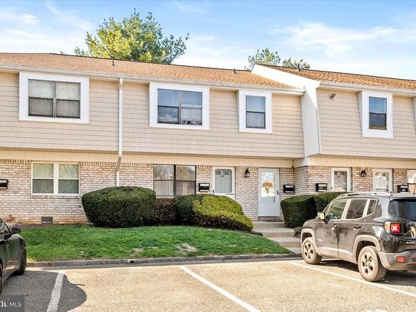 1614 SILVER COURT , HAMILTON, NJ 08690