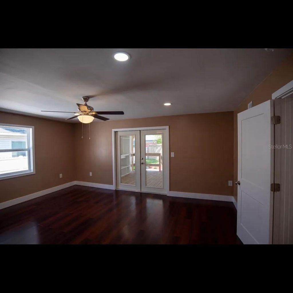 1329 34th Avenue N, Saint Petersburg, FL 33704 Photo