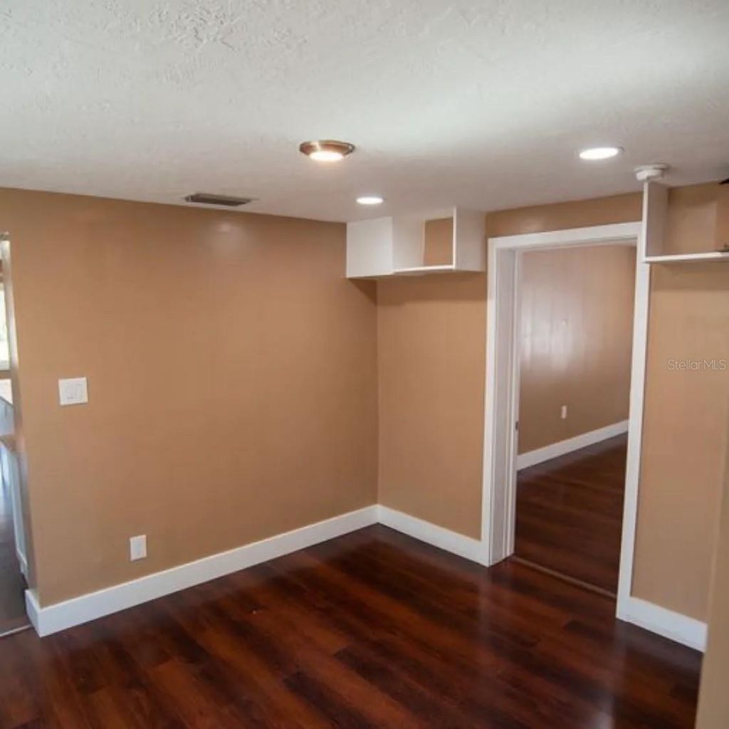 1329 34th Avenue N, Saint Petersburg, FL 33704 Photo