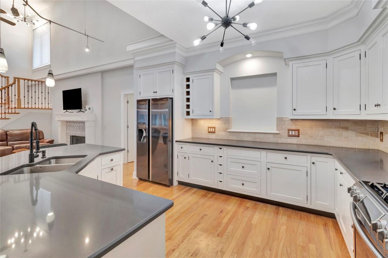 1215 Lakeshore Drive, Eustis, FL 32726 Photo