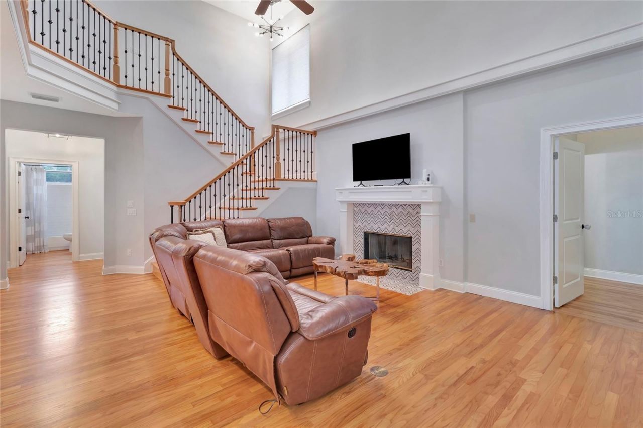 1215 Lakeshore Drive, Eustis, FL 32726 Photo