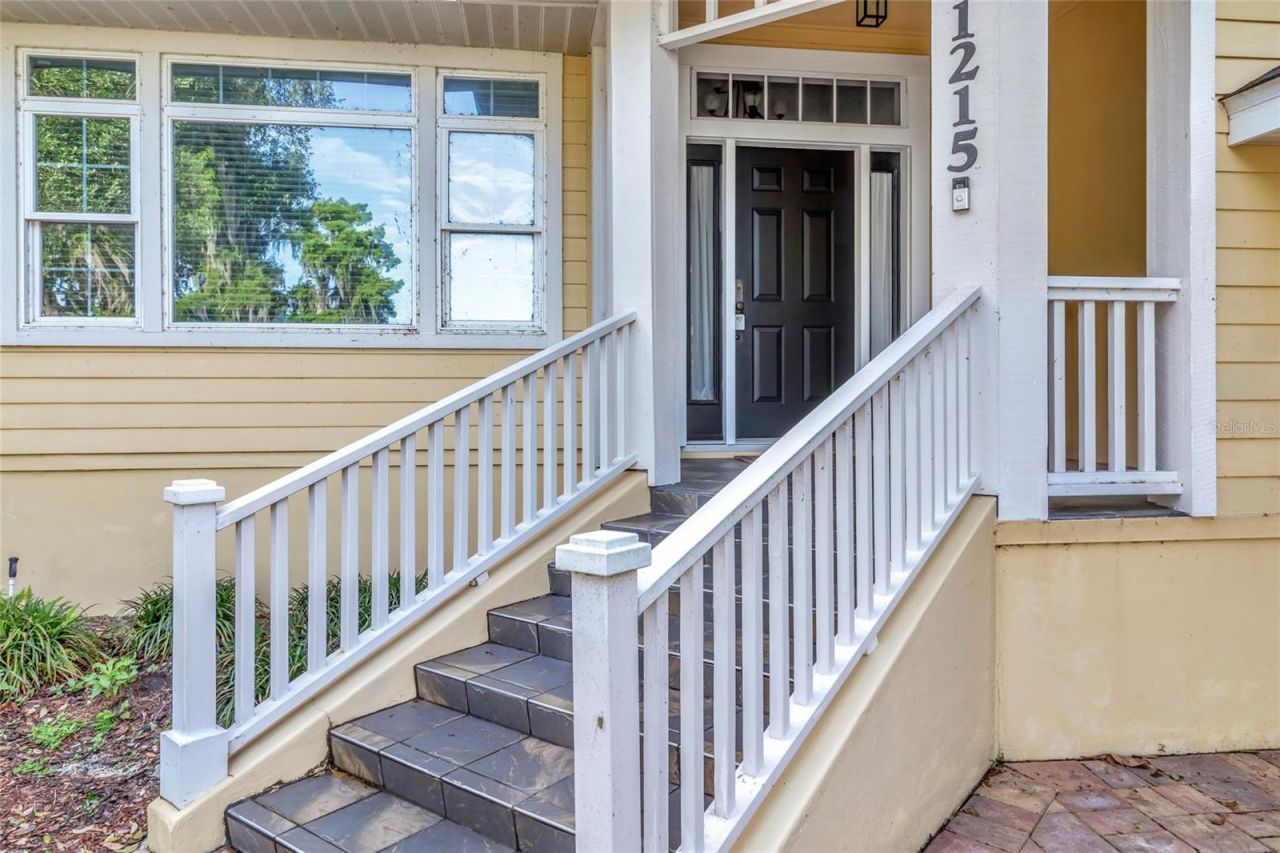 1215 Lakeshore Drive, Eustis, FL 32726 Photo