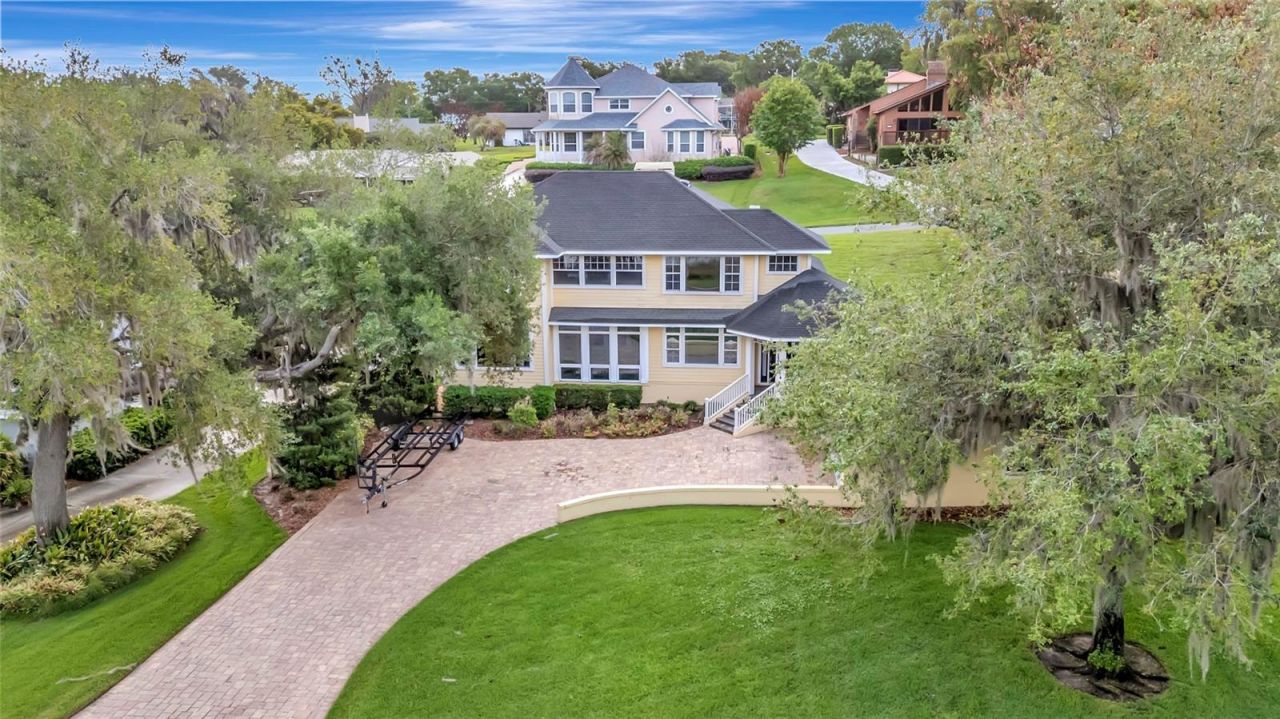 1215 Lakeshore Drive, Eustis, FL 32726 Photo