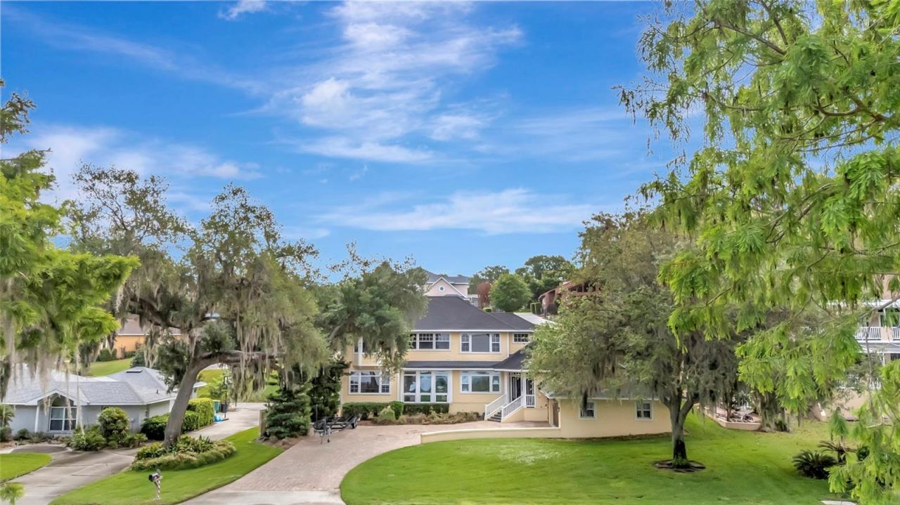 1215 Lakeshore Drive, Eustis, FL 32726 Photo