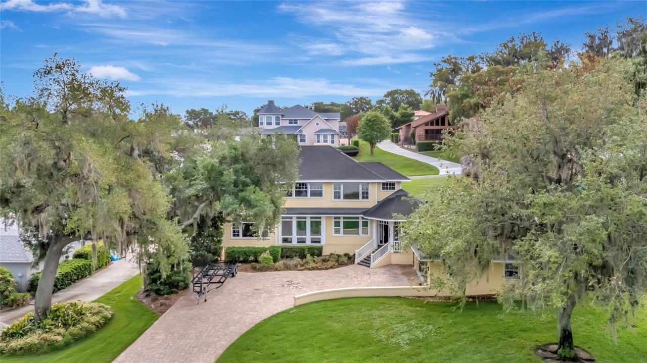 1215 Lakeshore Drive, Eustis, FL 32726 Photo