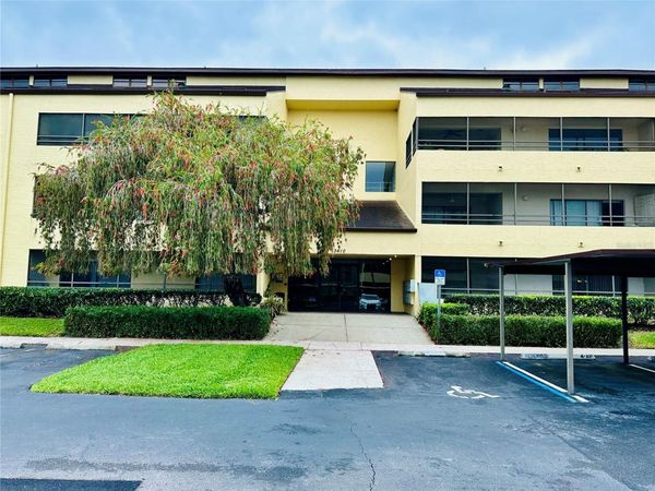 13610 S VILLAGE DRIVE, Unit 4111, TAMPA, FL 33618