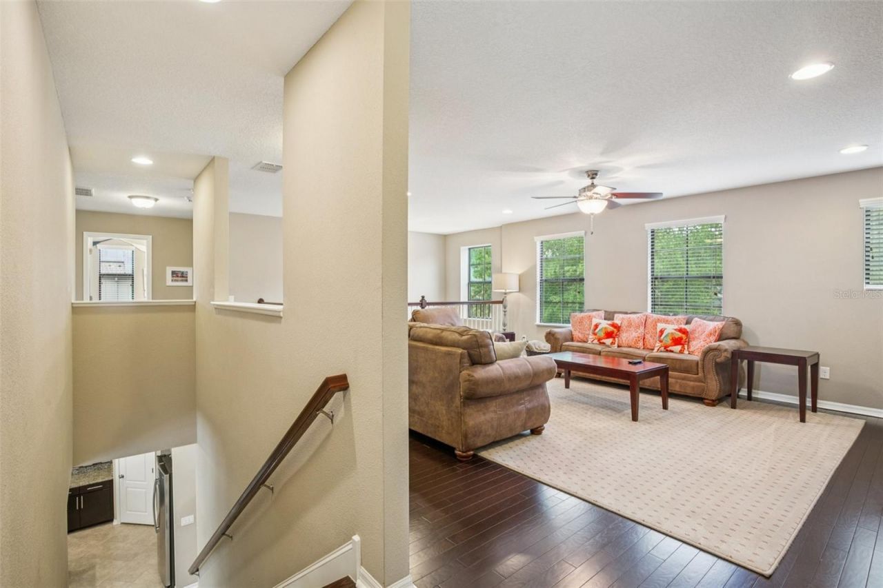 210 Dakota Hill Drive, Seffner, FL 33584 Photo