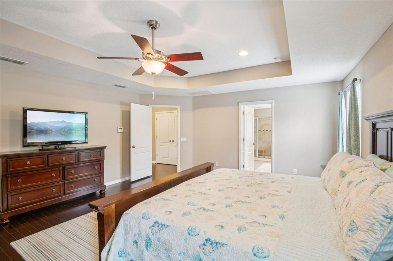 210 Dakota Hill Drive, Seffner, FL 33584 Photo