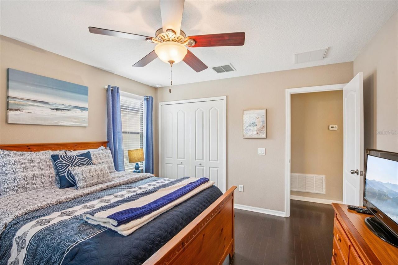 210 Dakota Hill Drive, Seffner, FL 33584 Photo