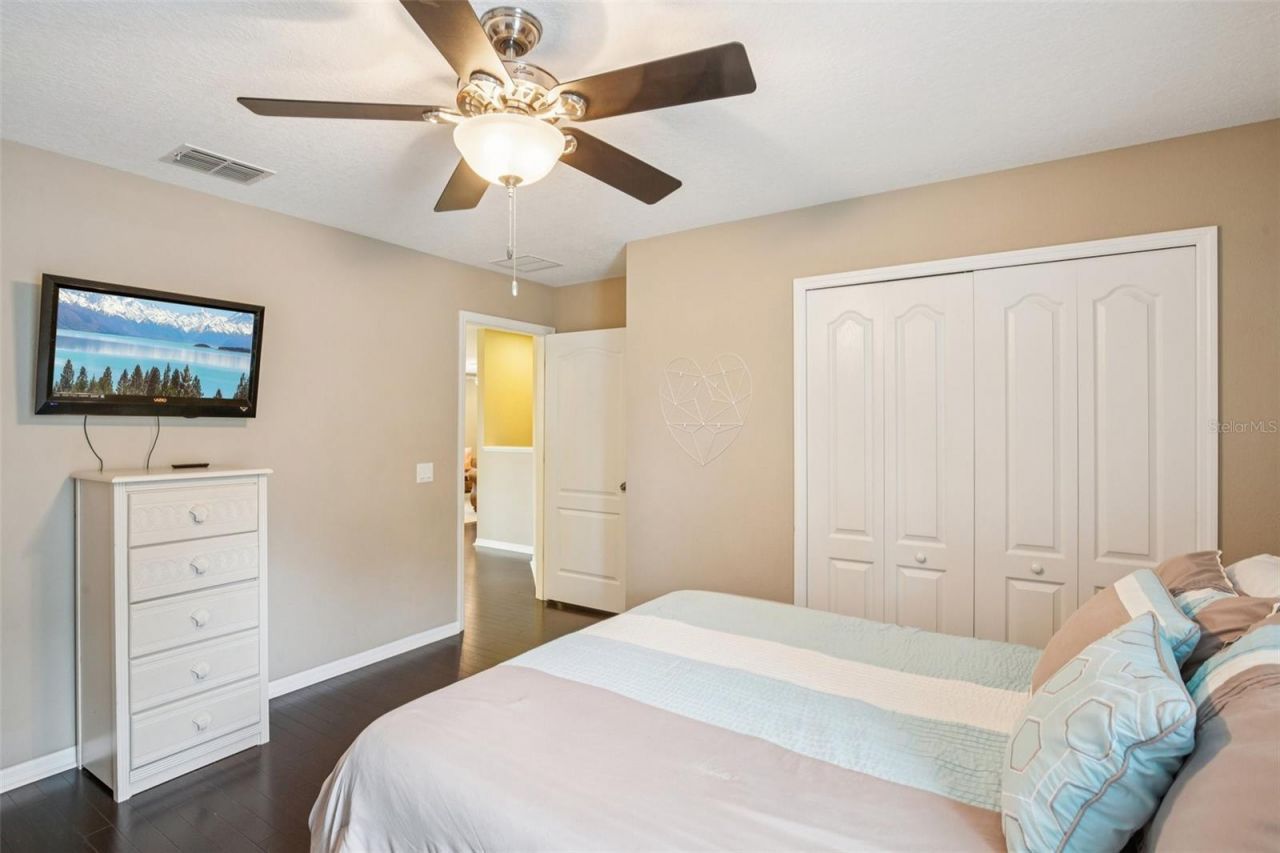 210 Dakota Hill Drive, Seffner, FL 33584 Photo