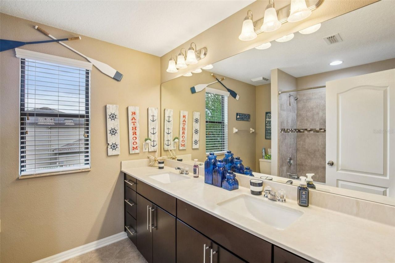 210 Dakota Hill Drive, Seffner, FL 33584 Photo