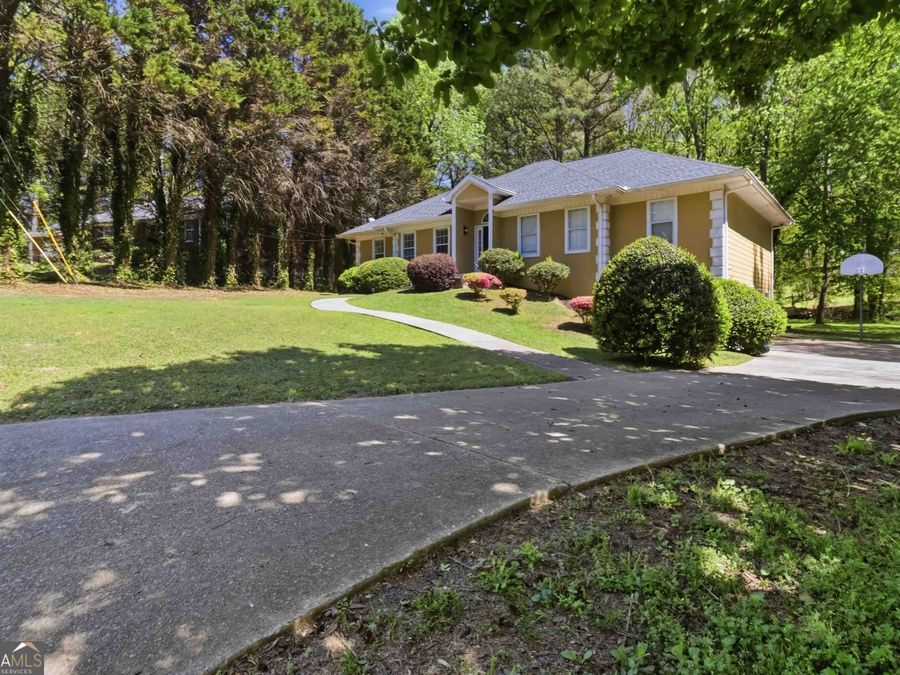 Property Image 4