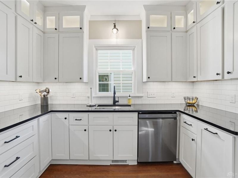 19 Beverly Place, Oakwood, OH 45419 Photo 17