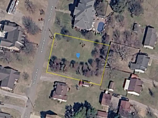 325 N Central Ave, Watertown, TN 37184