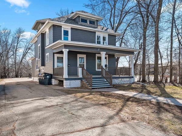 209 NICOLET BOULEVARD, Neenah, WI 54956