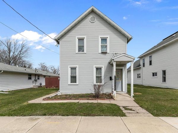 428 W 10TH STREET, Kaukauna, WI 54130