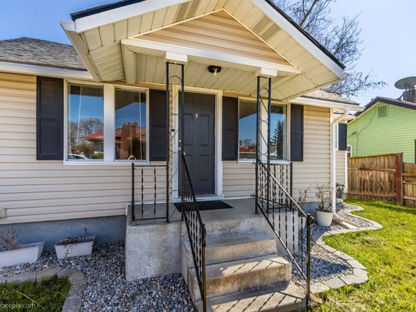 4718 N MAGNOLIA St, Spokane, WA 99207