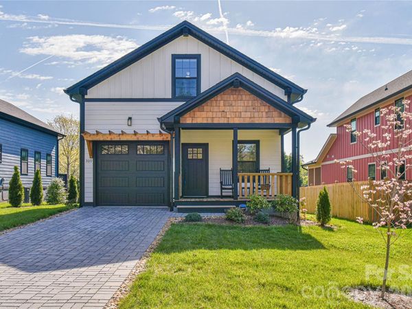 310 Portmanvilla Road , Black Mountain, NC 28711