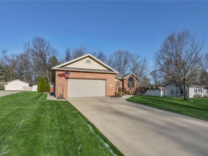 174 Circle Drive, Doylestown, OH 44230 Photo 3