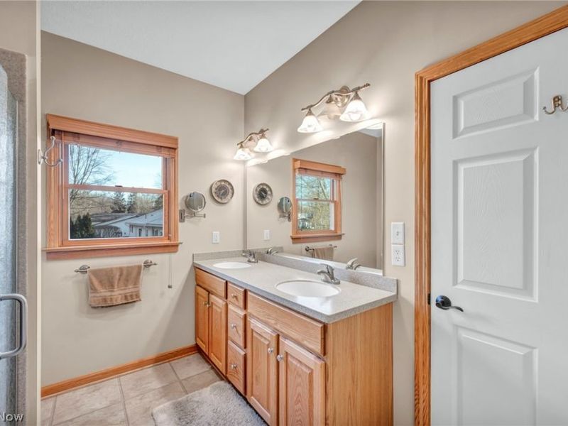 174 Circle Drive, Doylestown, OH 44230 Photo 33