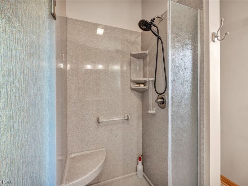 174 Circle Drive, Doylestown, OH 44230 Photo 34