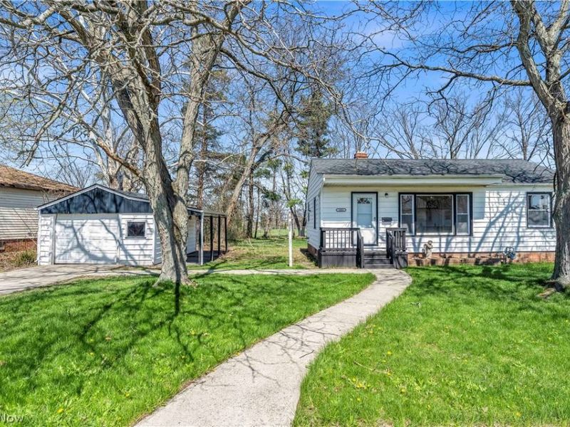 3802 Park Drive, Parma, OH 44134 Photo 3