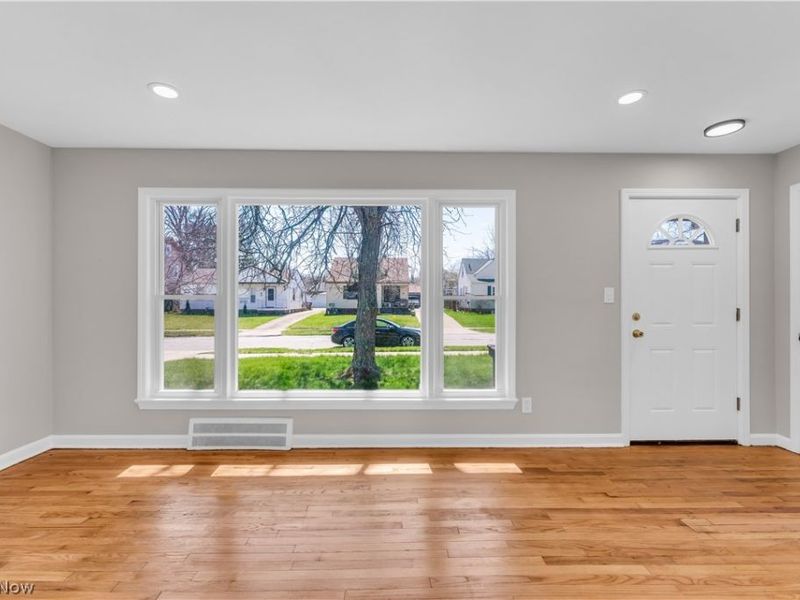 3802 Park Drive, Parma, OH 44134 Photo 4