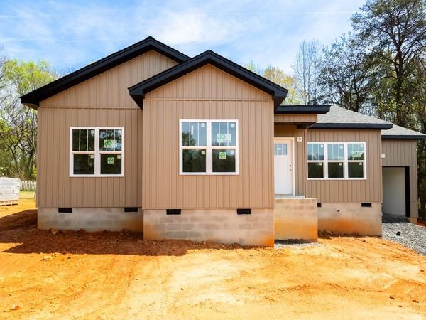 722 Cypress Hill Drive , Eden, NC 27288