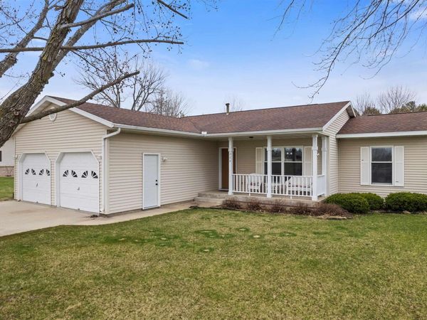 208 Largo Drive, Spillville, IA 52168