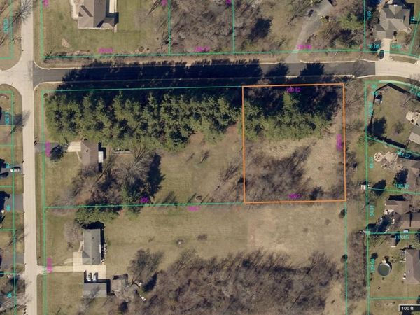 909 Darwin Drive, MACHESNEY PARK, IL 61115