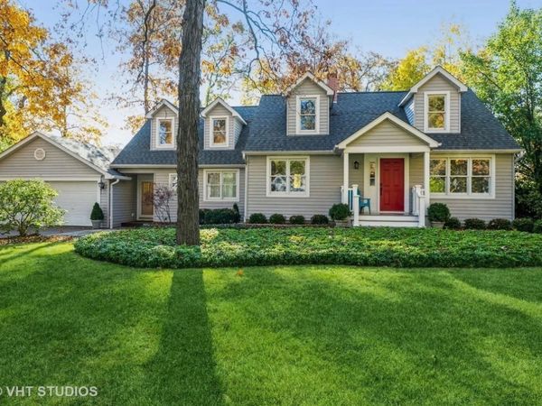 1110 Muir Avenue, Lake Bluff, IL 60044