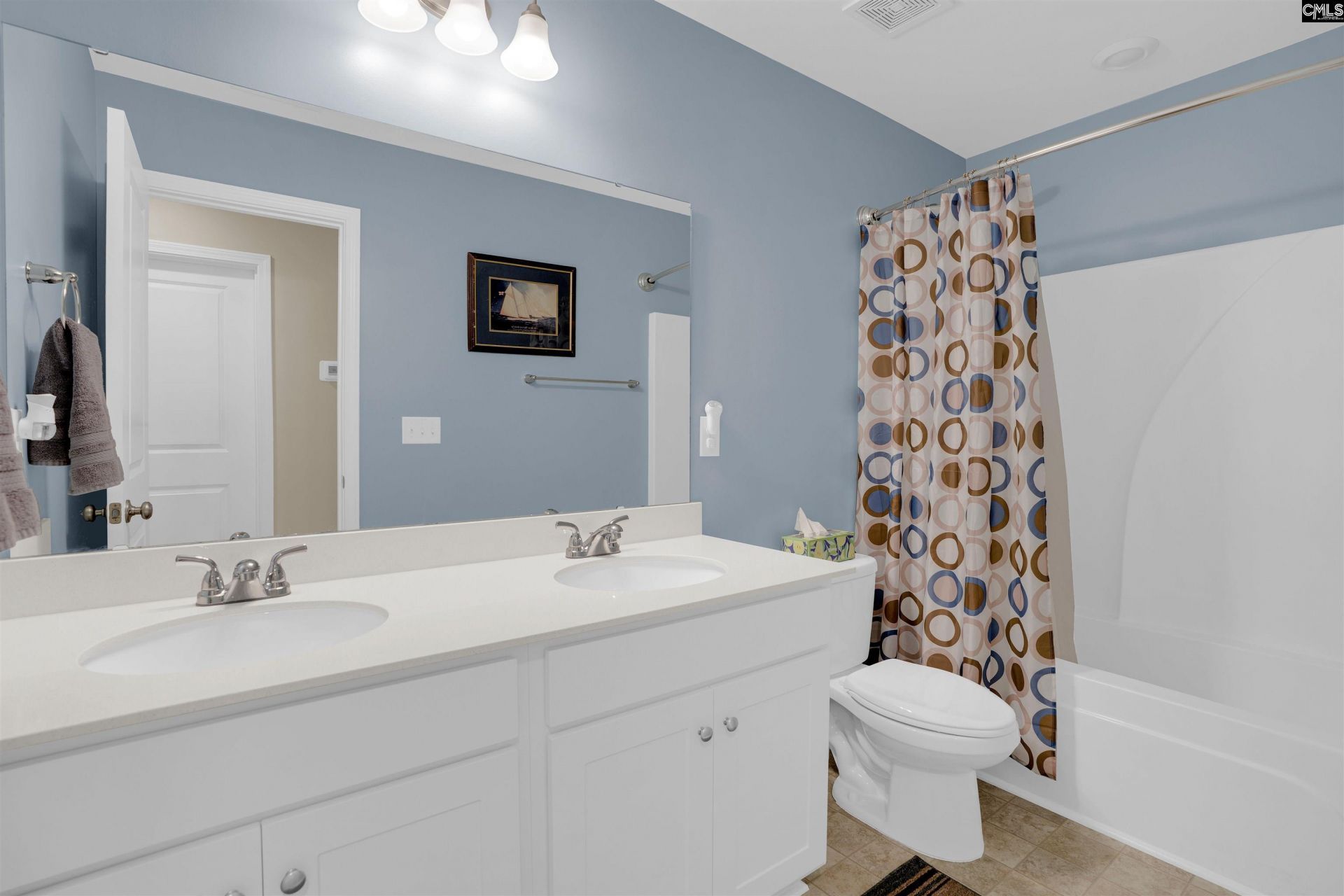 310 Ollivander Lane  Photo 32