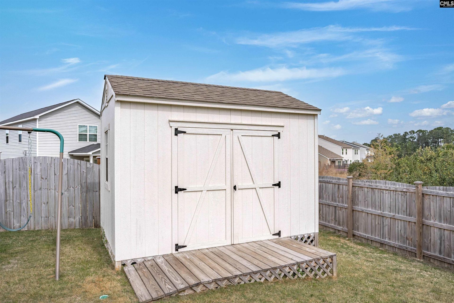 310 Ollivander Lane  Photo 47