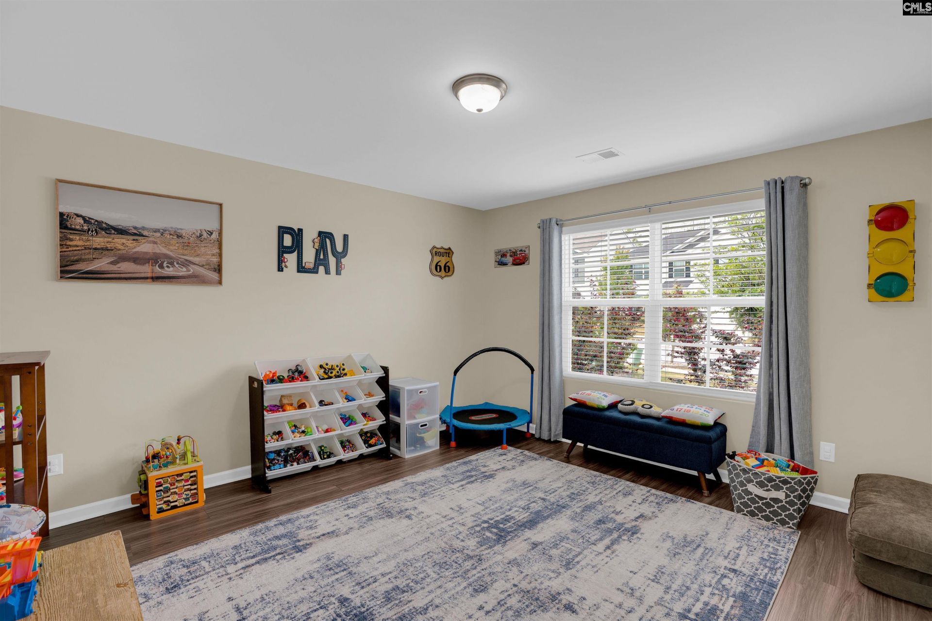 310 Ollivander Lane  Photo 6