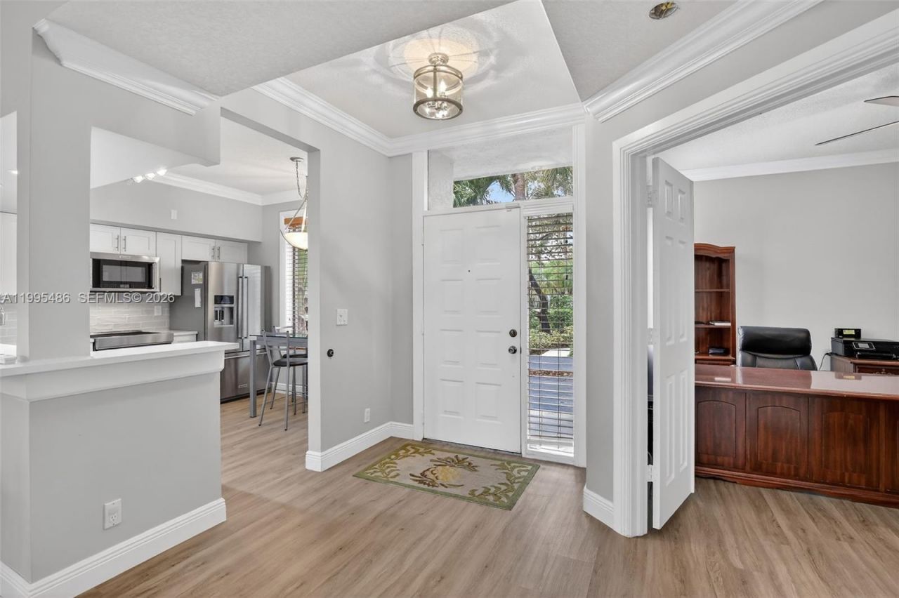 10517 NW 10th St , Unit B-131, Plantation, FL 33322 Photo